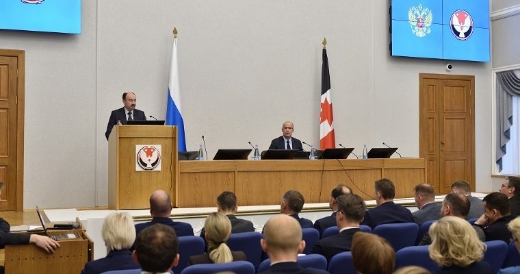 Глава Удмуртии Александр Бречалов поручил разработать комплексную программу поддержки военнослужащих
