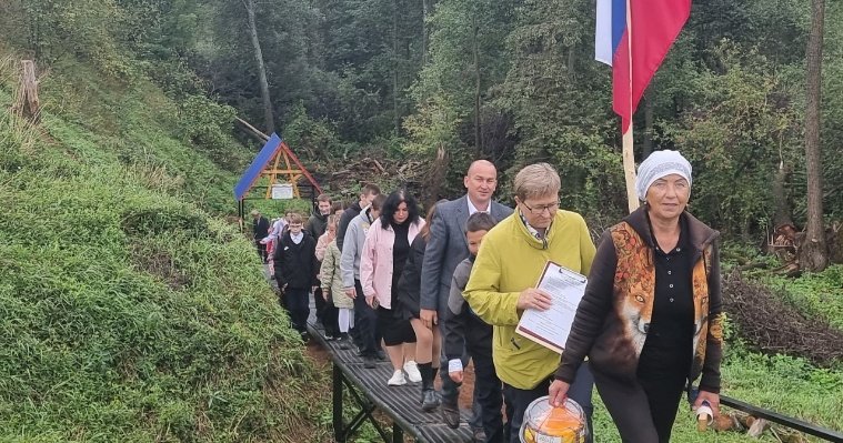 В селе Ильдибаево Киясовского района открыли «Родник Героев»
