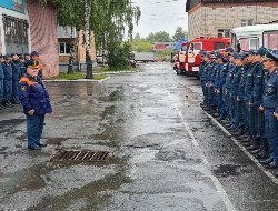 Итоги дня: возвращение пожарных Удмуртии из горящих мордовских лесов и дата начала отопительного сезона 