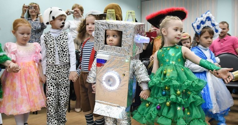 В Ижевске продолжается прием заявок на конкурс детского творчества  «А у нас Новый год!»