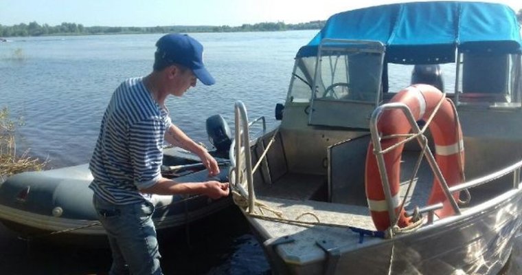 Добровольцы в Удмуртии спасли выпавшего из лодки рыбака