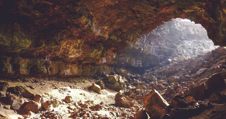 Пропавших в подмосковных пещерах школьников нашли спасатели