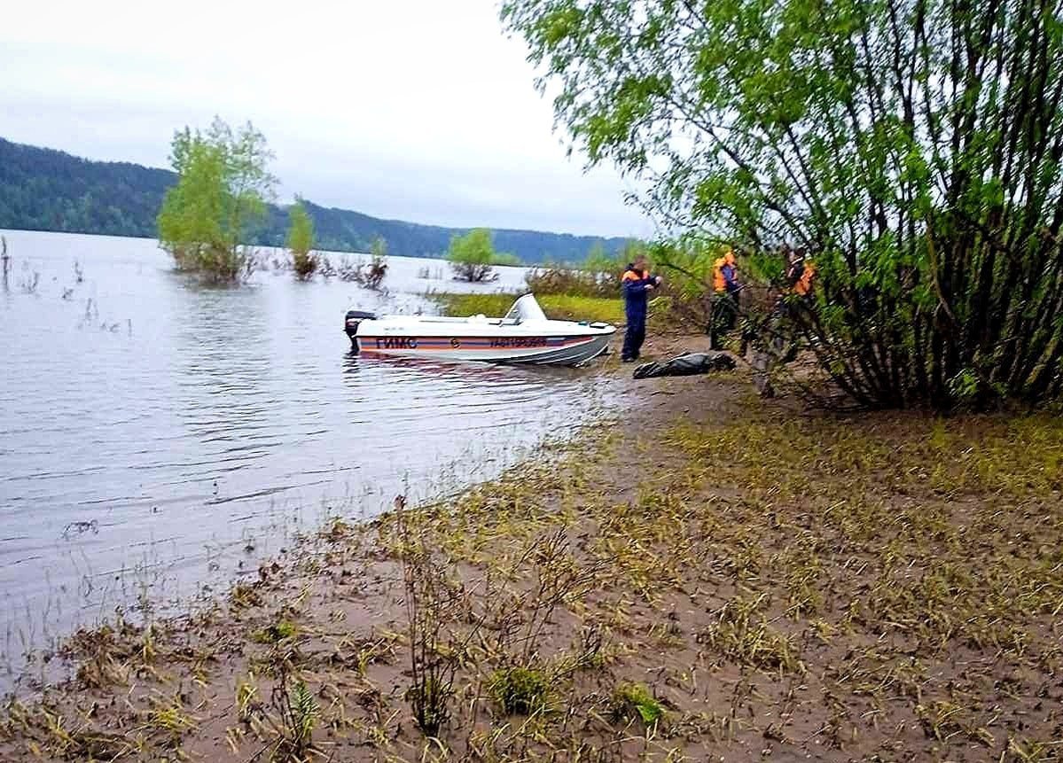На Каме в Удмуртии затонула моторная лодка с пятью людьми на борту