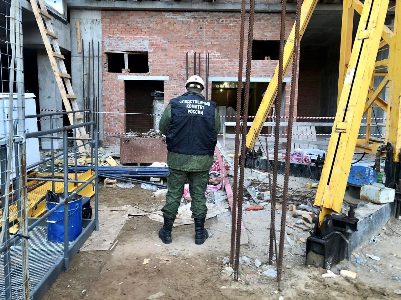 Строитель упал с башенного крана в Ижевске