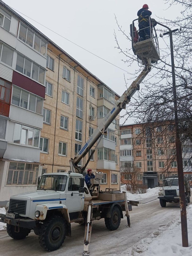 Четыре районные бригады бросили на восстановление освещения в Воткинске 