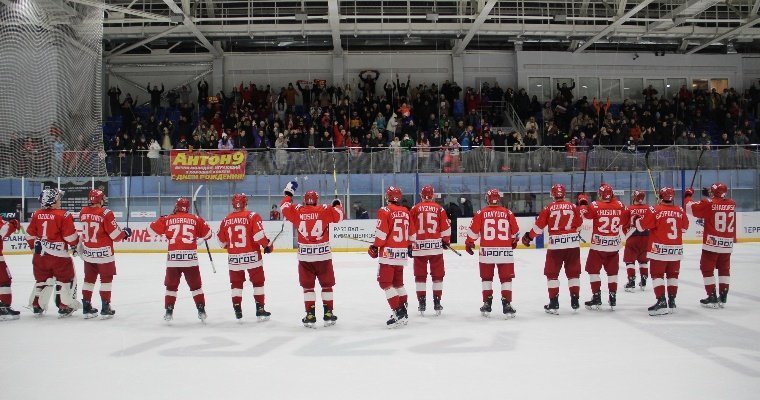 Хоккеисты «Ижстали» выиграли домашний матч с командой «Тамбов»