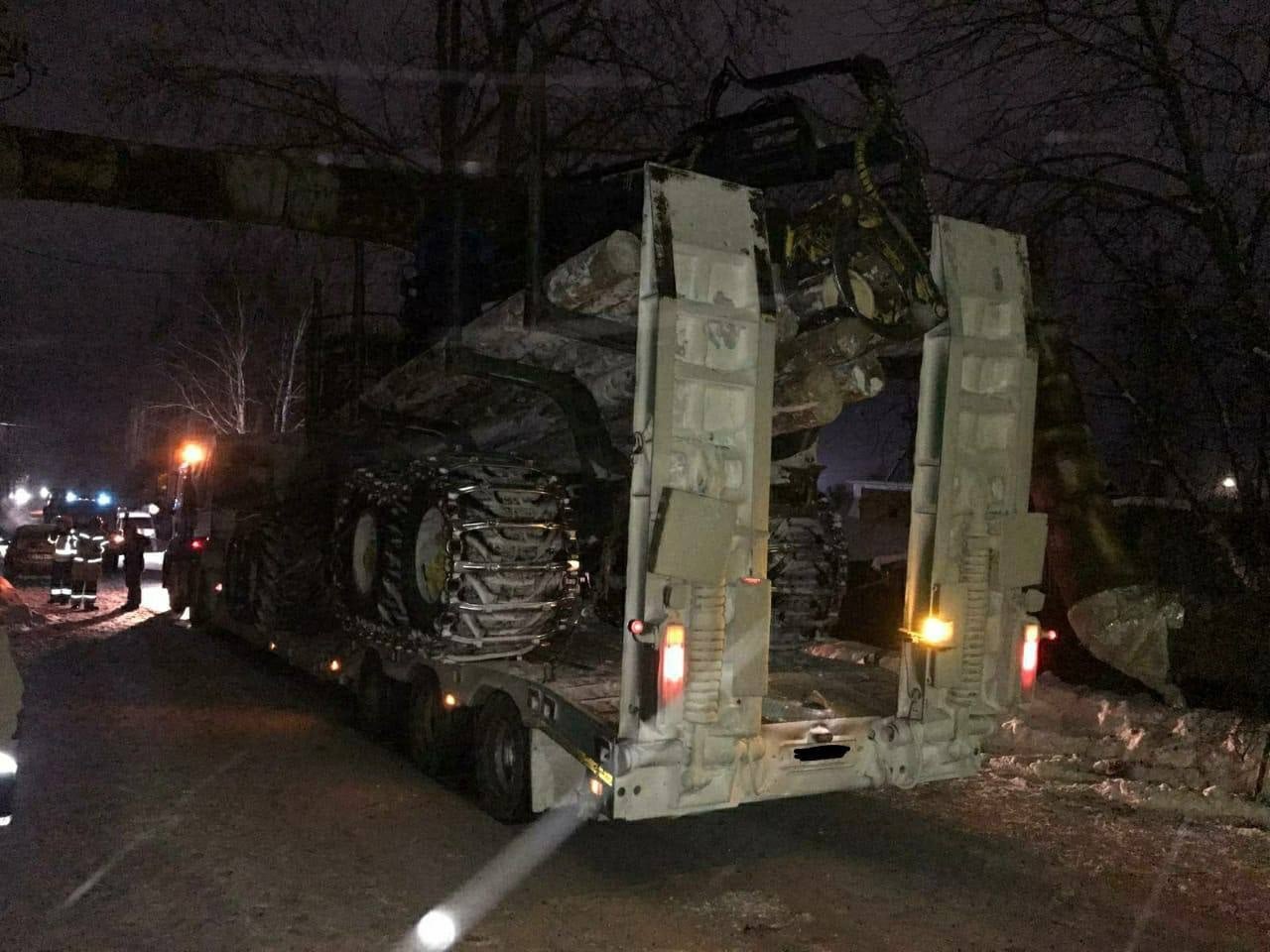 Авария на теплотрассе в Балезино и вынужденная посадка самолета в Тюмени:  новости к этому часу // ИА Сусанин - проверенные новости Ижевска и  Удмуртии, факты и описания событий.