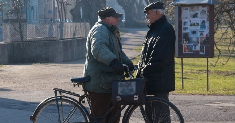 Профсоюзы потребовали у Путина проиндексировать пенсии работающим пенсионерам