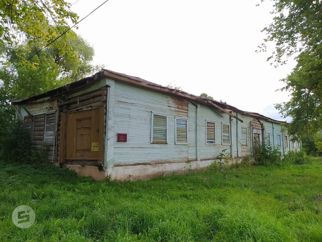 В Игринском районе продаётся историческое здание этапной тюрьмы