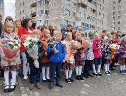 В новой школе на Ильфата Закирова в Ижевске открыли 11 первых классов