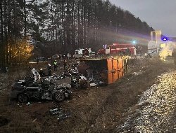 Сразу три автомобиля вылетели в кювет в Завьяловском районе