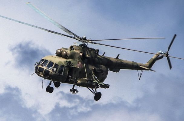 11 военных доставили в больницу после жесткой посадки вертолета на Ямале