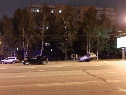 Авария в Ижевске, старт программы кешбэка и самый популярный зарубежный политик у россиян: что произошло минувшей ночью