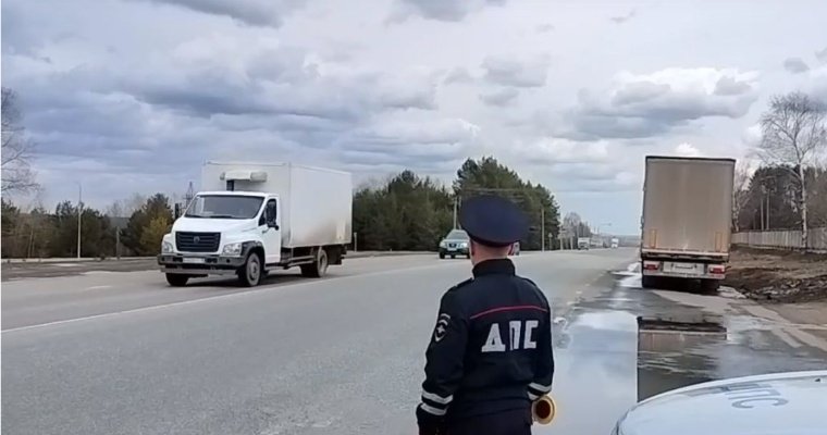 Полиция Воткинска задержала водителя с поддельными правами 
