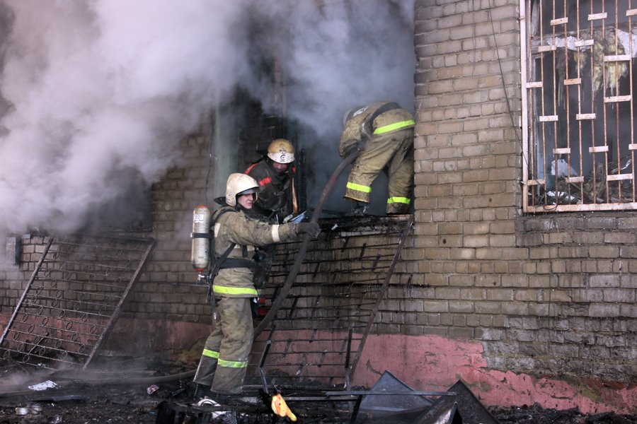 Тушение пожаров в жилых домах