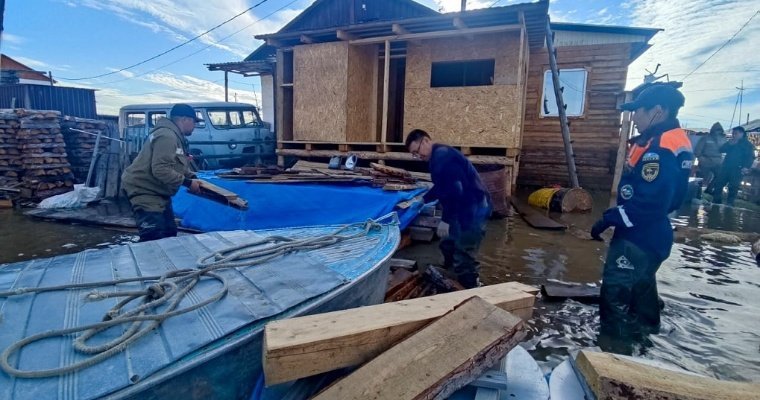 Больше 300 домов подтопило паводком в Якутии