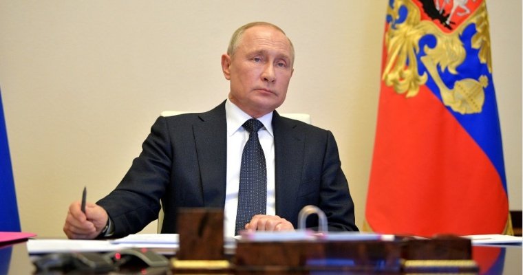 Путин продлил нерабочие дни до завершения майских праздников