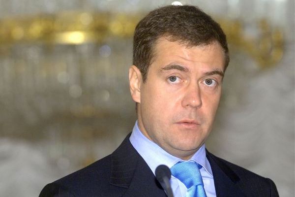 Медведев изменил порядок перерасчета пенсий для военных и милиционеров
