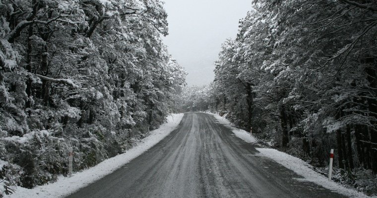 Водителям-новичкам в Удмуртии посоветовали воздержаться от поездок из-за снегопада