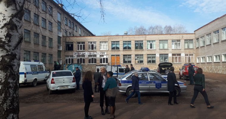 В Стерлитамаке 4 человека пострадали в результате нападения подростка на школу