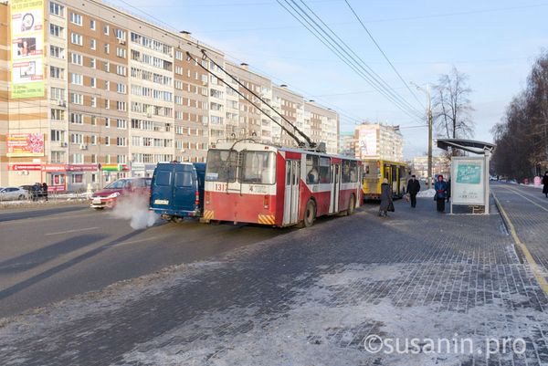 Жители Ижевска пожаловались на неочищенные от снега остановки общественного транспорта