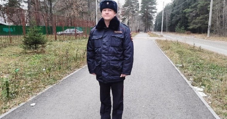 В Пермском крае полицейский остановил на ходу фуру с мертвым водителем
