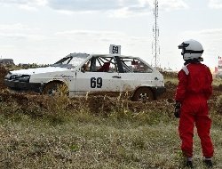 За рулём ребёнок: в детской автошколе «Вираж» в Ижевске детей учат грамотному и безопасному вождению  