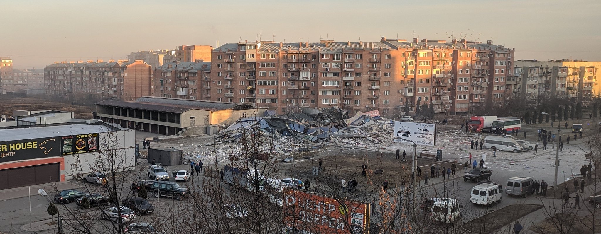 

Супермаркет разрушило взрывом во Владикавказе 

