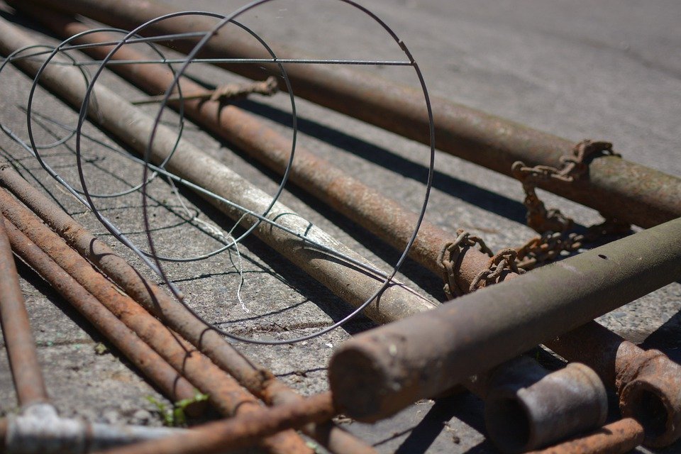 12 уголовных дел возбудили в Удмуртии за неделю из-за хищения металлических изделий