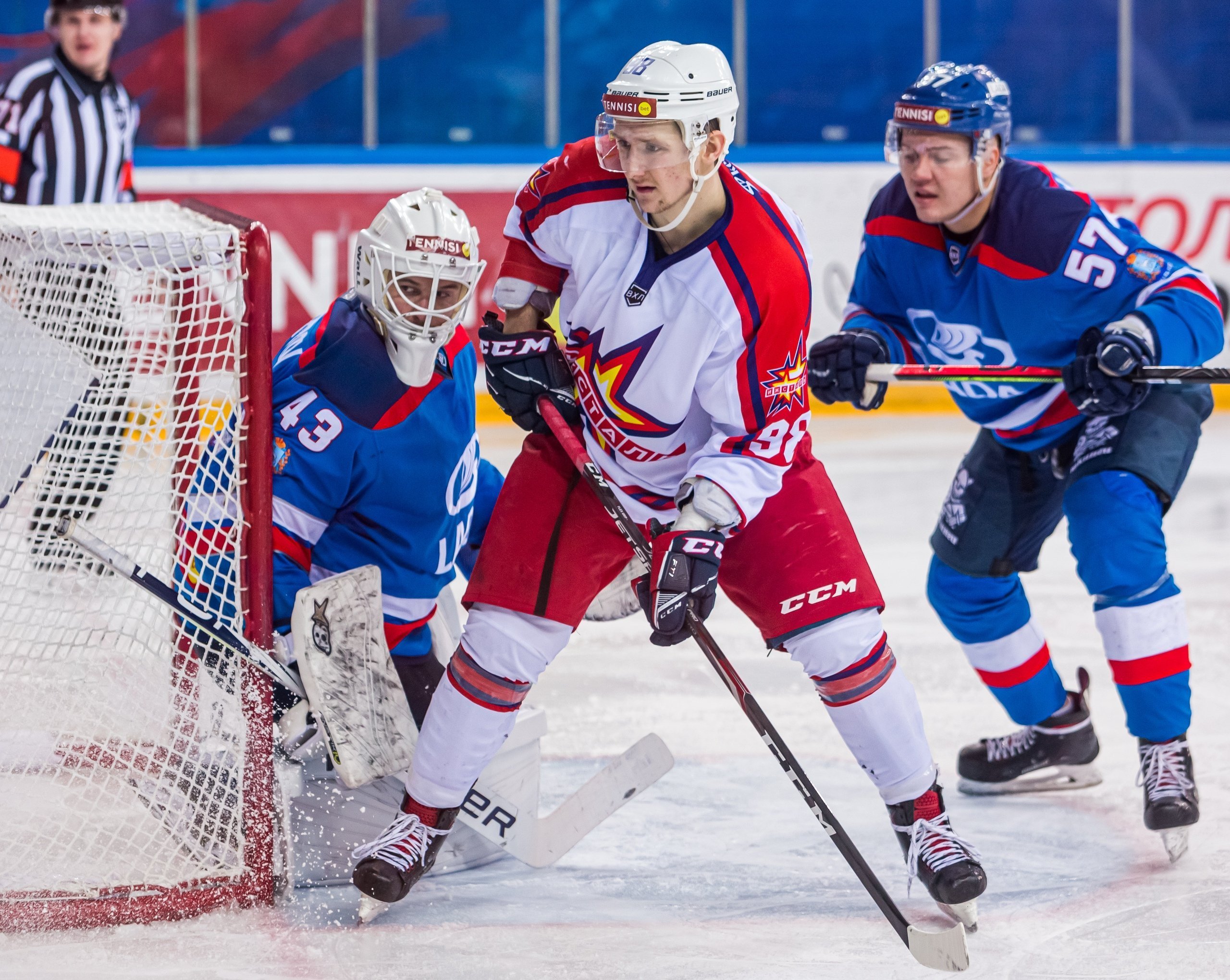 

Хоккеисты «Ижстали» обыграли команду «Лада» из Тольятти

