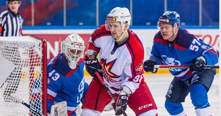 Хоккеисты «Ижстали» обыграли команду «Лада» из Тольятти
