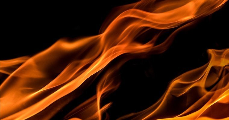 Мужчина погиб при пожаре на улице Демократической в Ижевске