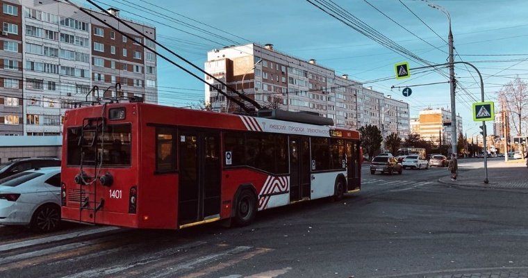 Троллейбусы в Ижевске перестанут ходить по улицам Пушкинской и Майской в выходные