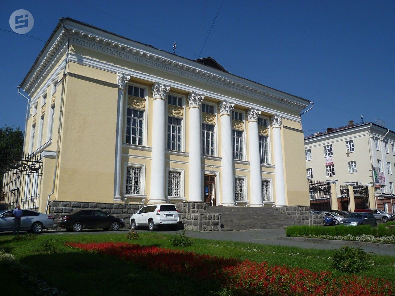 Акция «Подари книгу библиотеке» стартовала в Ижевске