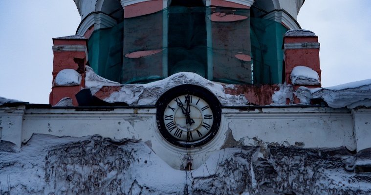 Итоги дня: восстановление старинных часов на башне Ижевского оружейного завода и 32 случая ГЛПС
