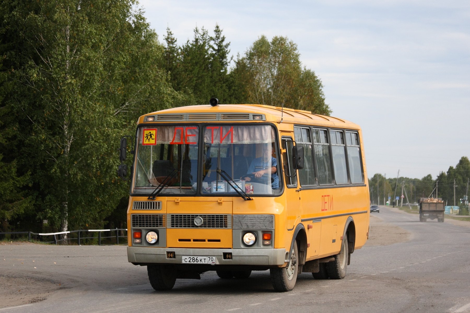 Проблесковые маячки появятся на школьных автобусах в Удмуртии