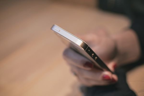 Голландцы нашли способ победить зависимость от смартфона