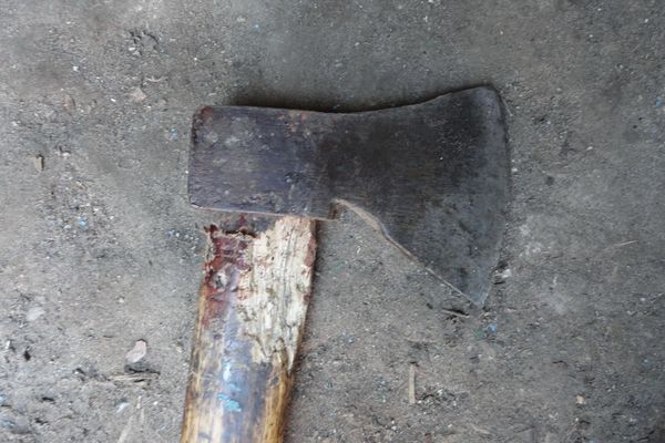 Топор стал последним аргументом в пьяной ссоре двух мужчин в Можгинском районе