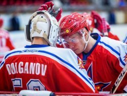 Хоккеисты «Ижстали» остановили победную серию московской «Звезды»