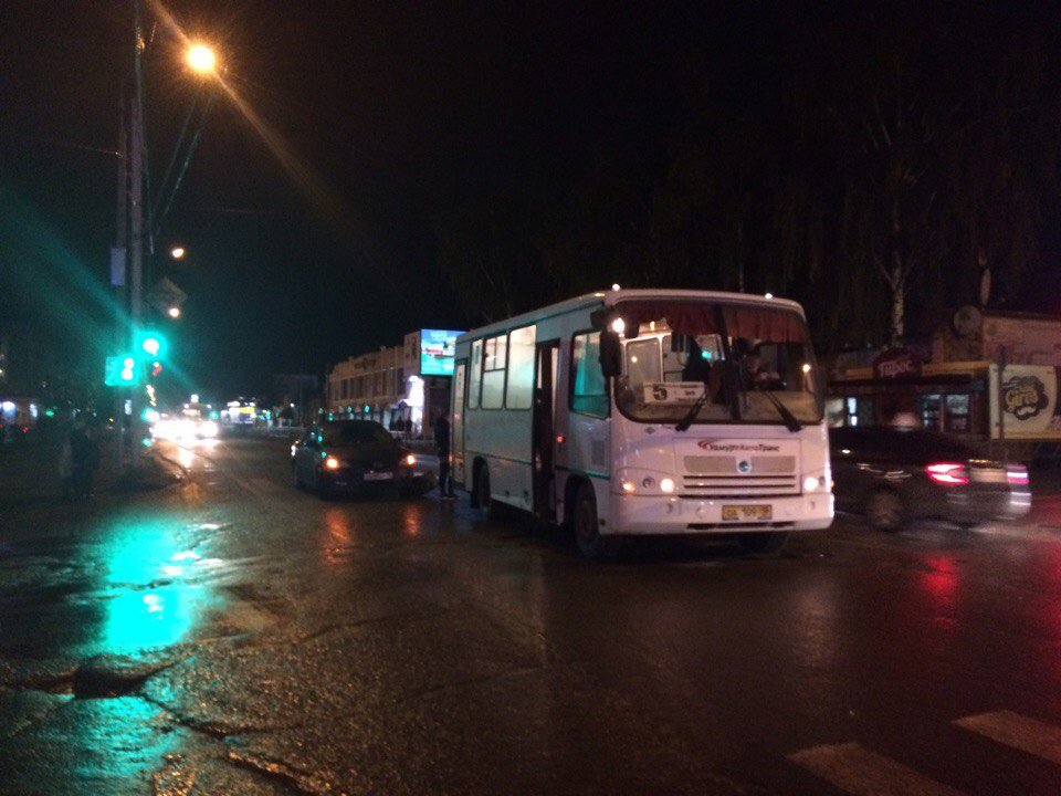 Авария с автобусом в Воткинске и переполненная чаша терпения Мединского: что произошло минувшей ночью