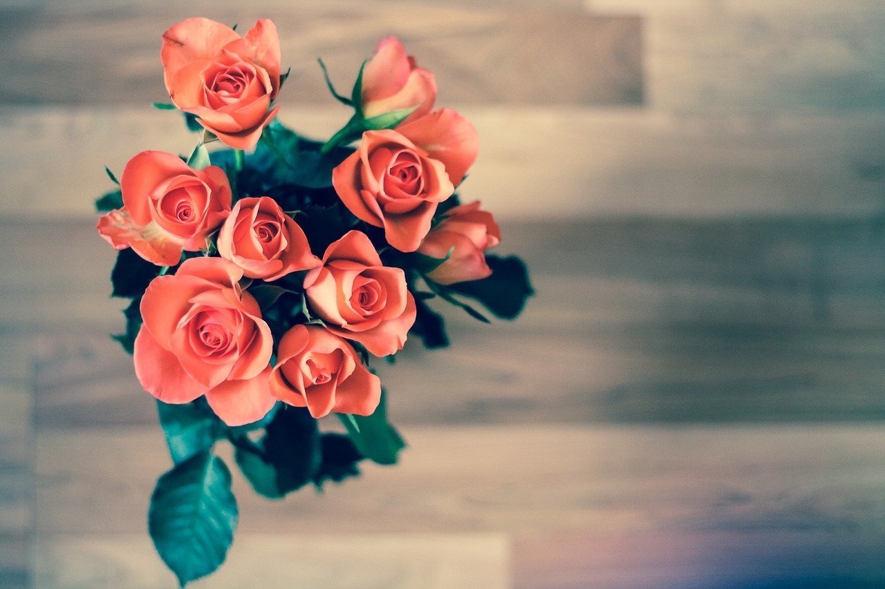 

Покупка цветов ко Дню святого Валентина обошлась россиянам в 2,5 тыс рублей

