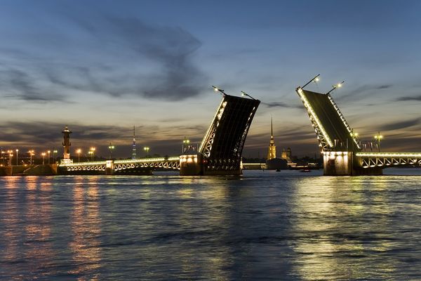 Место для установки 80-метровой статуи Христа выберут в Петербурге