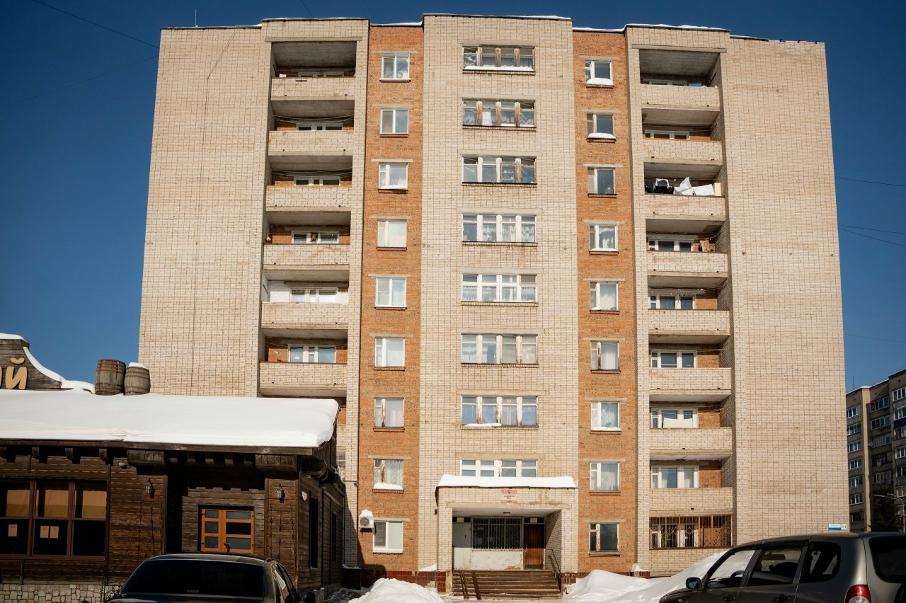 В Глазове продолжат ремонт единственного муниципального общежития