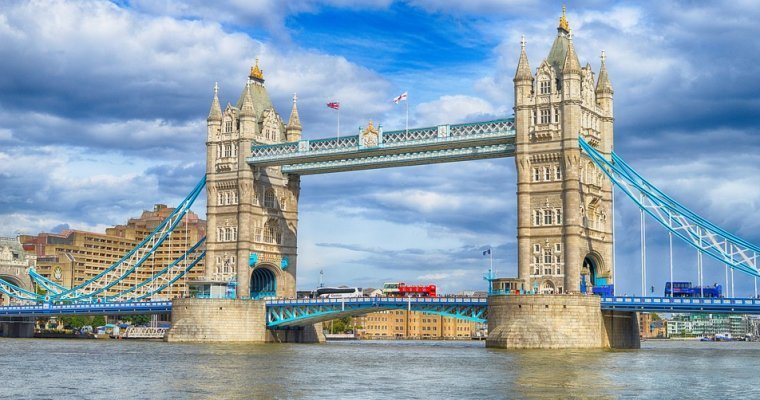 Тереза Мэй объявила о высылке из Великобритании 23 российских дипломатов
