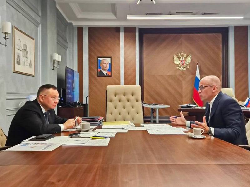 Глава Удмуртии встретился с министром строительства России Иреком Файзуллиным