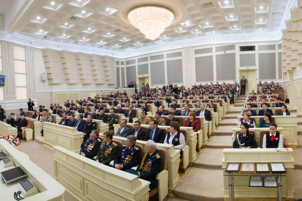 Герои России и Советского Союза рассказали кадетам Удмуртии о своих военных подвигах