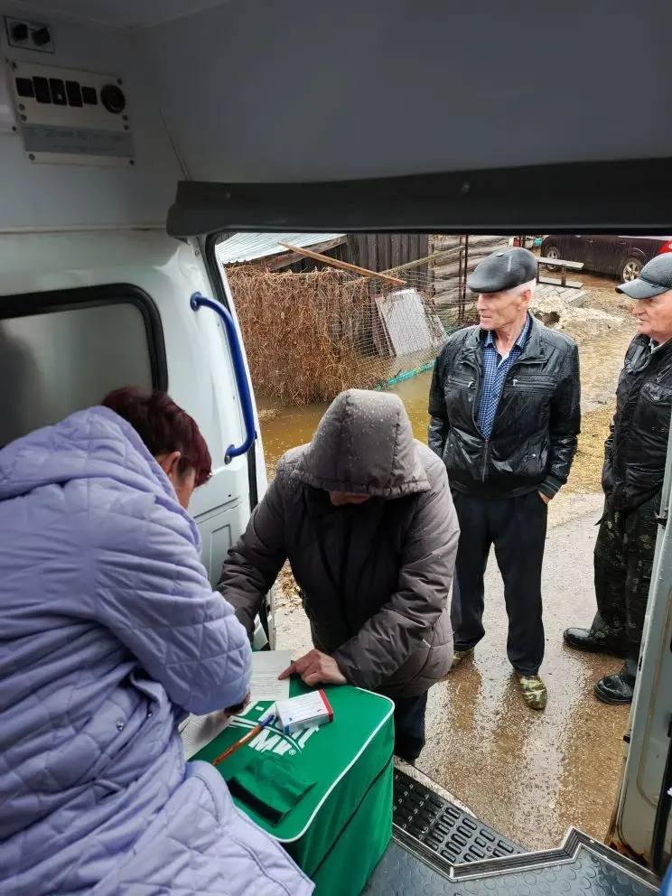В Удмуртии от гепатита А привили 188 жителей подтопленных районов
