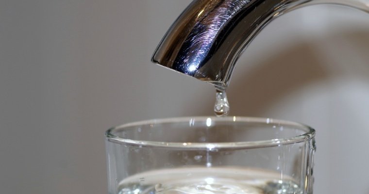 Больше 40 жителей Хакасии отравились питьевой водой
