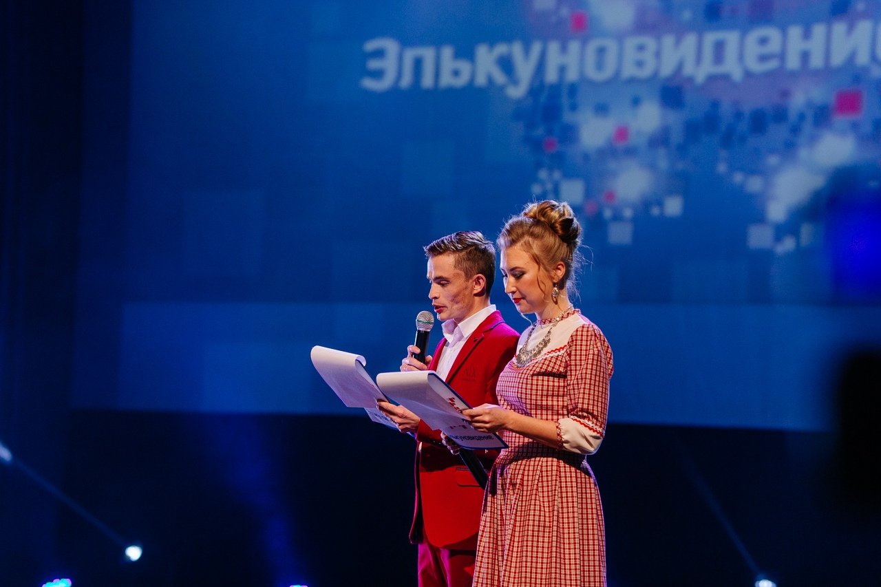 

В Удмуртии перенесли песенный конкурс «Элькуновидение» на конец января 2022 года

