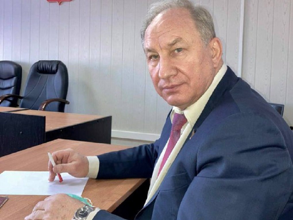 Убивший лося депутат Рашкин получил 3 года лишения свободы условно